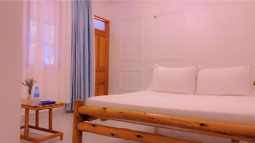 Evelina House Hostel Boma la Ngombe Εξωτερικό φωτογραφία